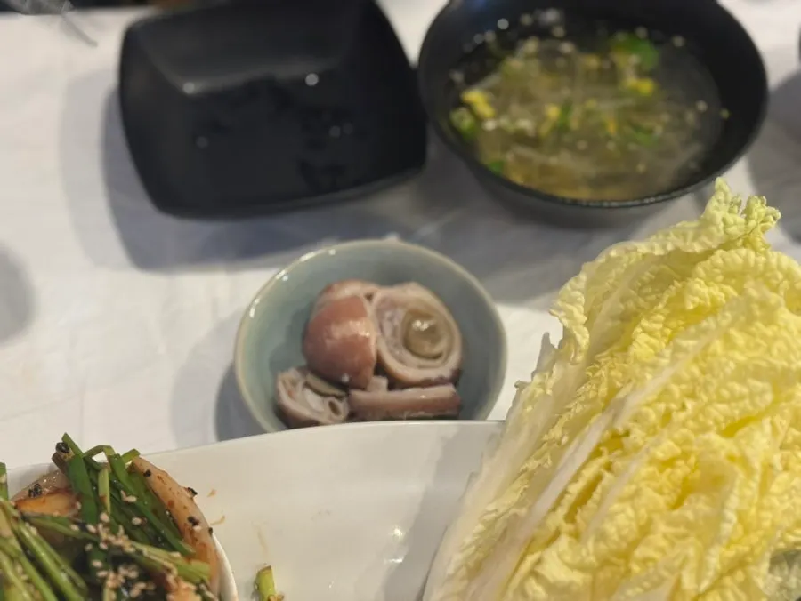 직원이 잘라주는 활통문어