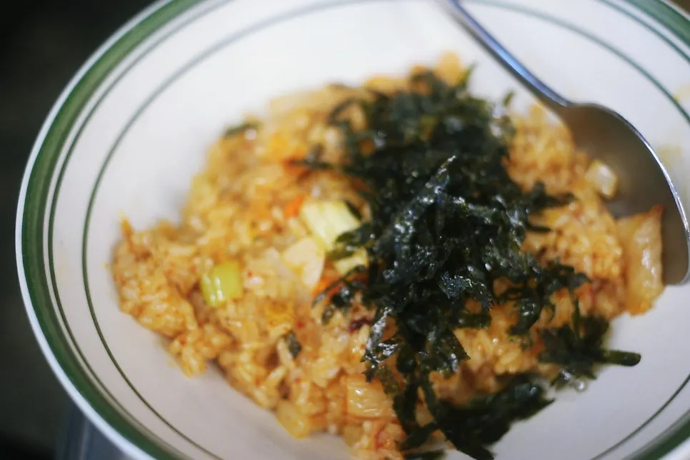 Suyeong fried rice served after its first frying