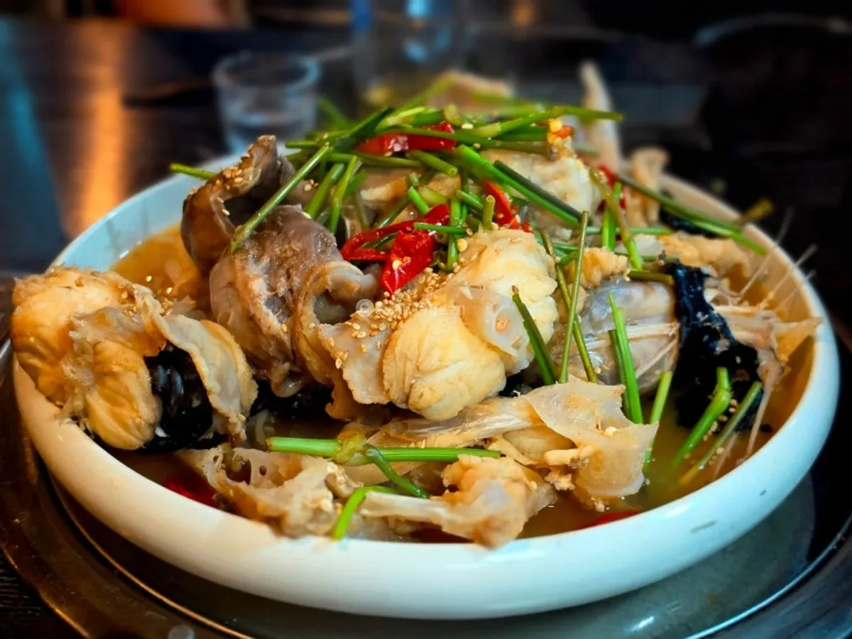 A plate of small-size agu suyuk at Sintongyeong Agu Suyuk.Tang