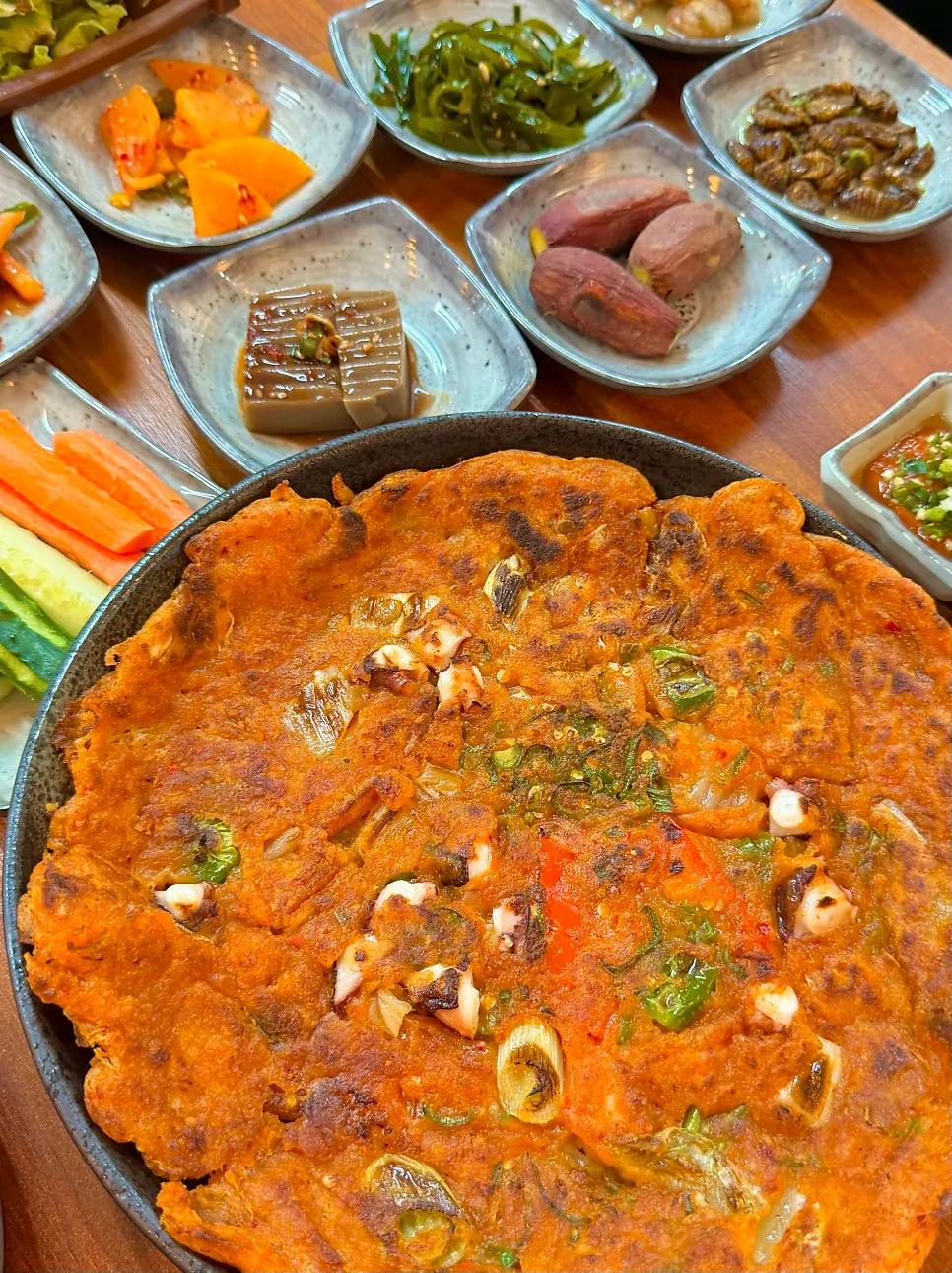The sashimi spread shared among three people