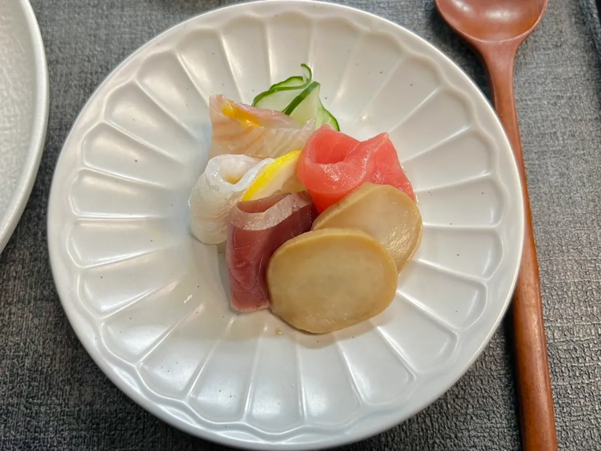 Several kinds of sashimi in Suyori Sikdang’s lunch course