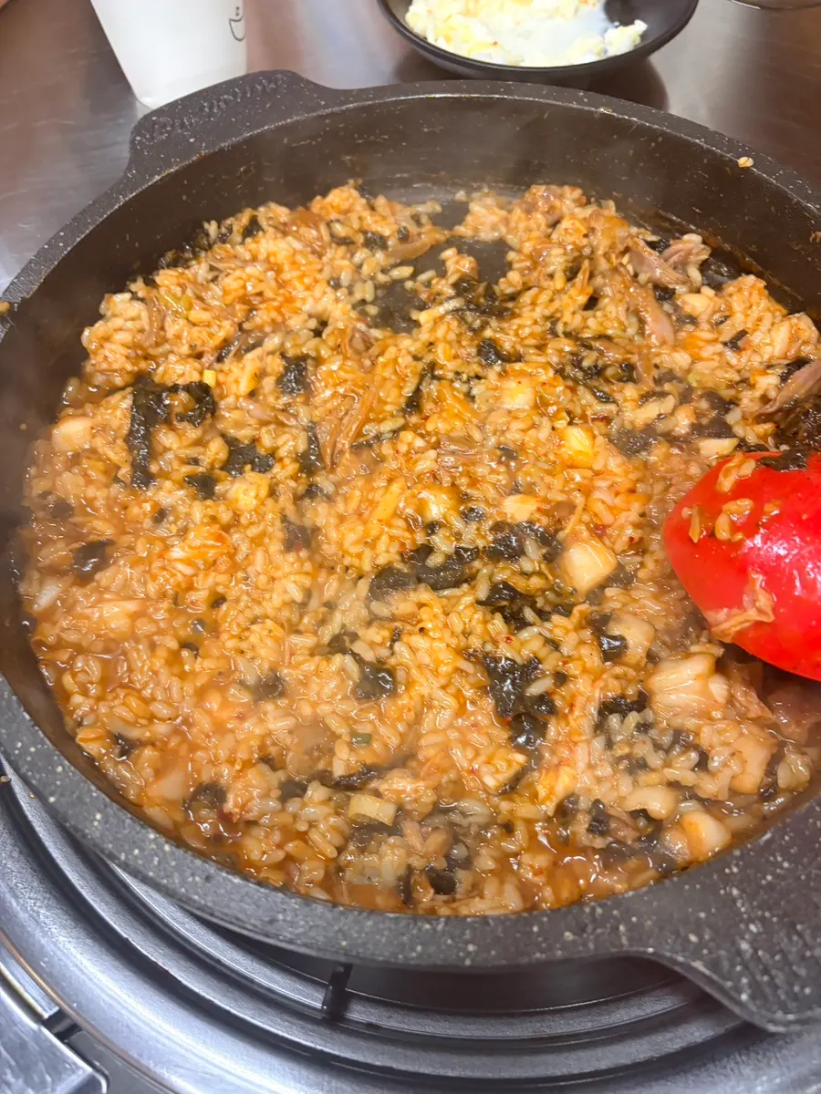 Adding self-fried rice