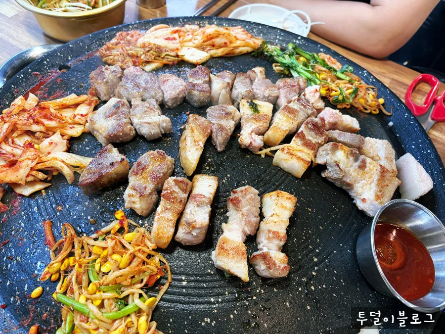고기 기름에 함께 익힌 김치