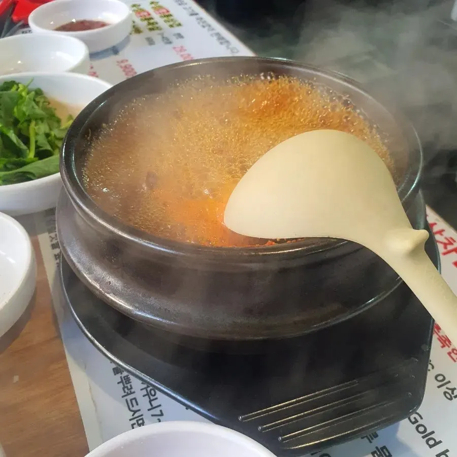 수유대왕솥뚜껑 삼겹살 점심 테이블 전체