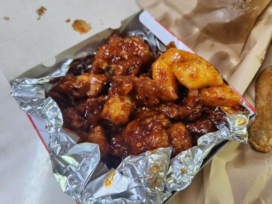 Medium-spicy dakgangjeong chosen this time