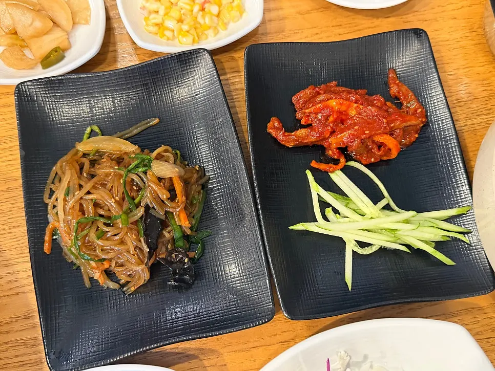 Moist seasoned bulgogi and vegetables