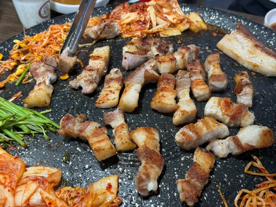 고기 기름에 구운 김치