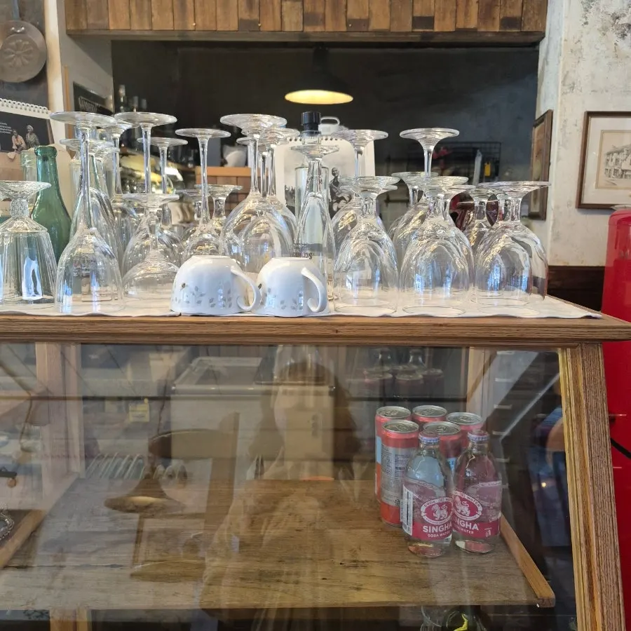 Café seating available for groups