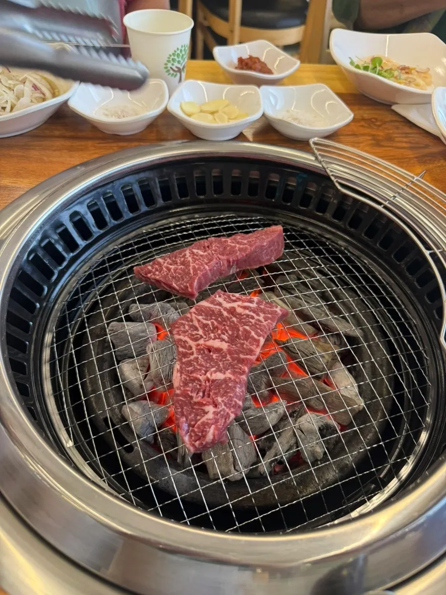 소금에 찍어 먹는 채끝등심