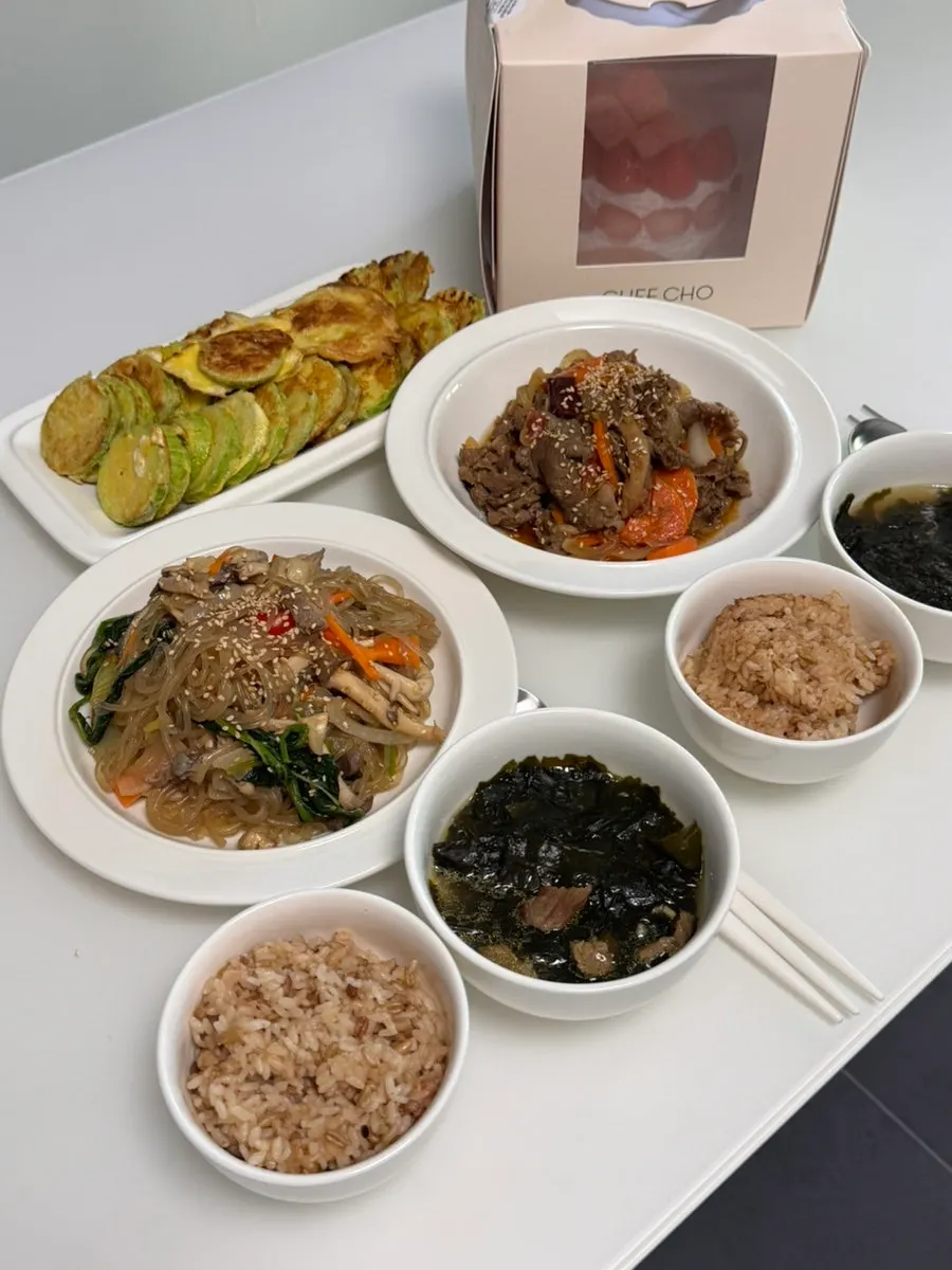 Chef Cho cake box brought home