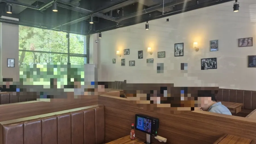 타코닷 청라점 테이블 세팅