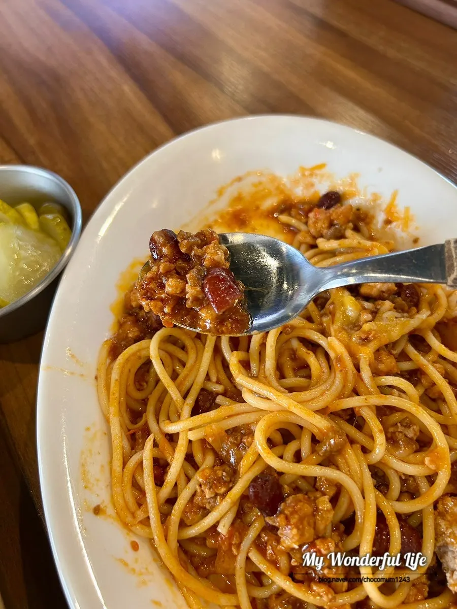 ファヒータと一緒に楽しむビーフチリパスタ
