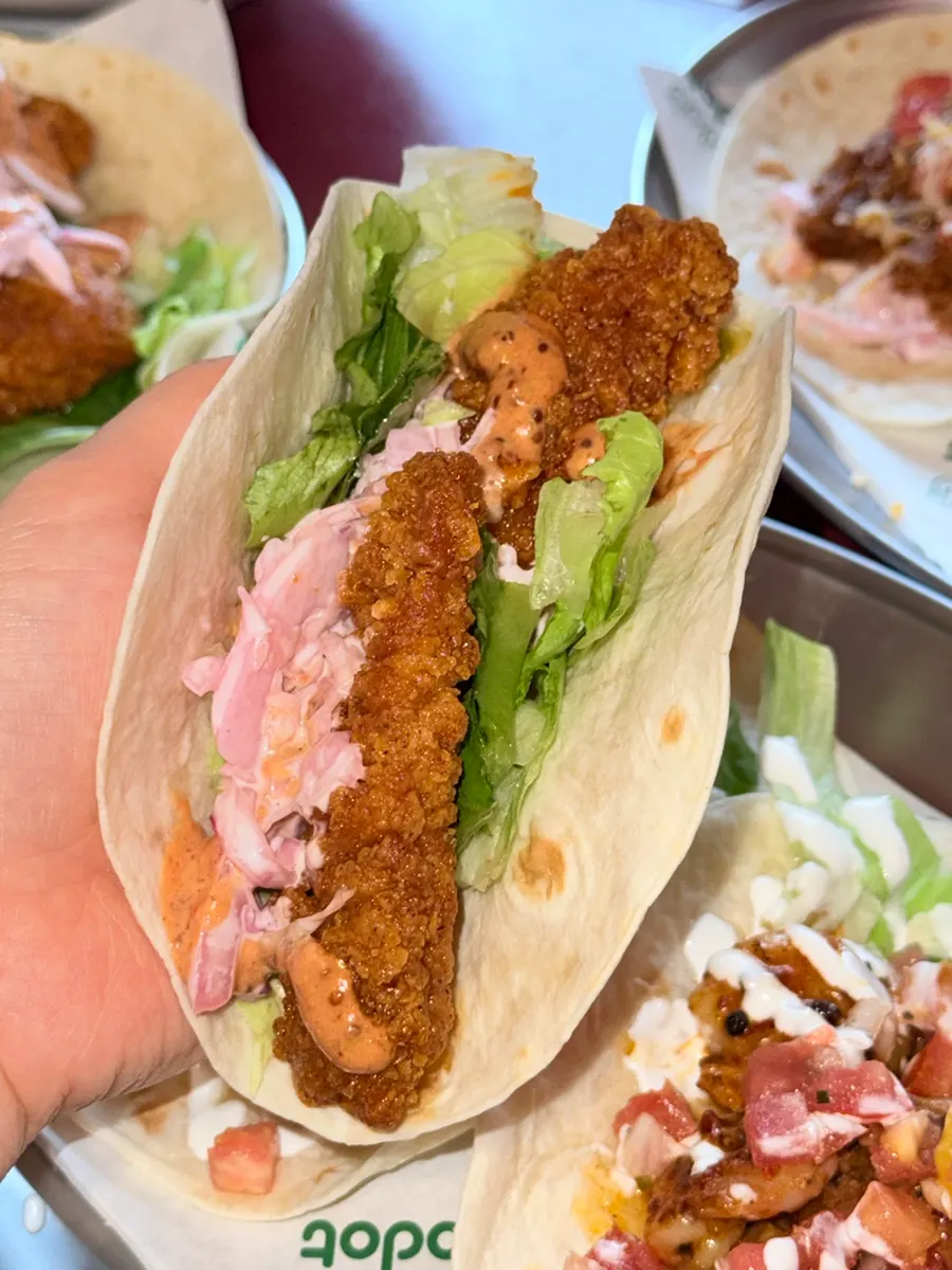 Close-up of the Nashville chicken taco