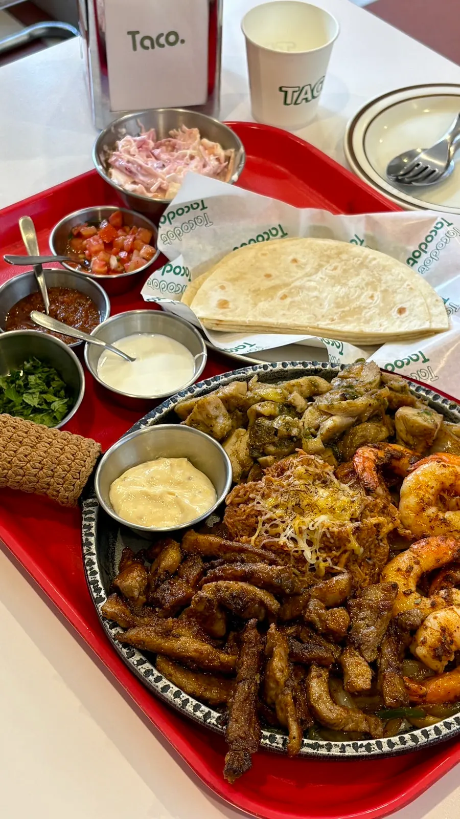 Tortillas with 4 kinds of sauce and cabbage coleslaw