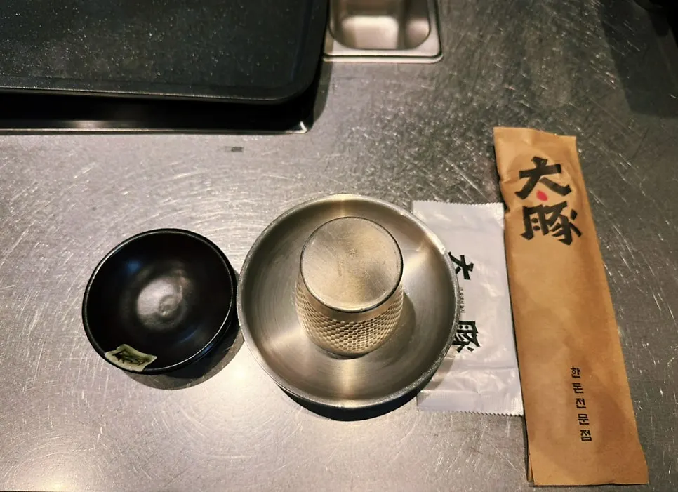 Tableware set up in advance at a reserved table