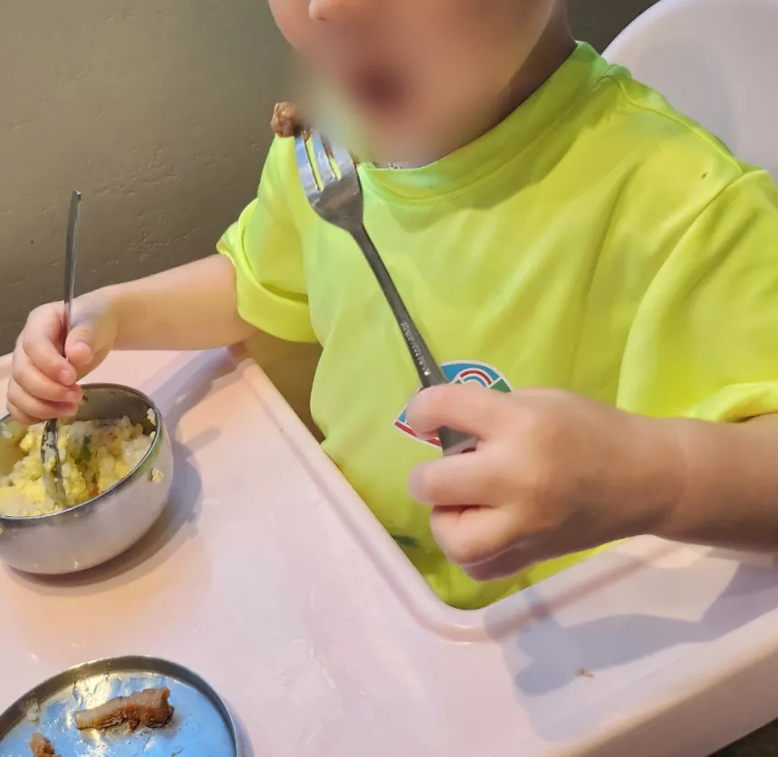 子どもと一緒に分け合って食べたテドンのケランチム