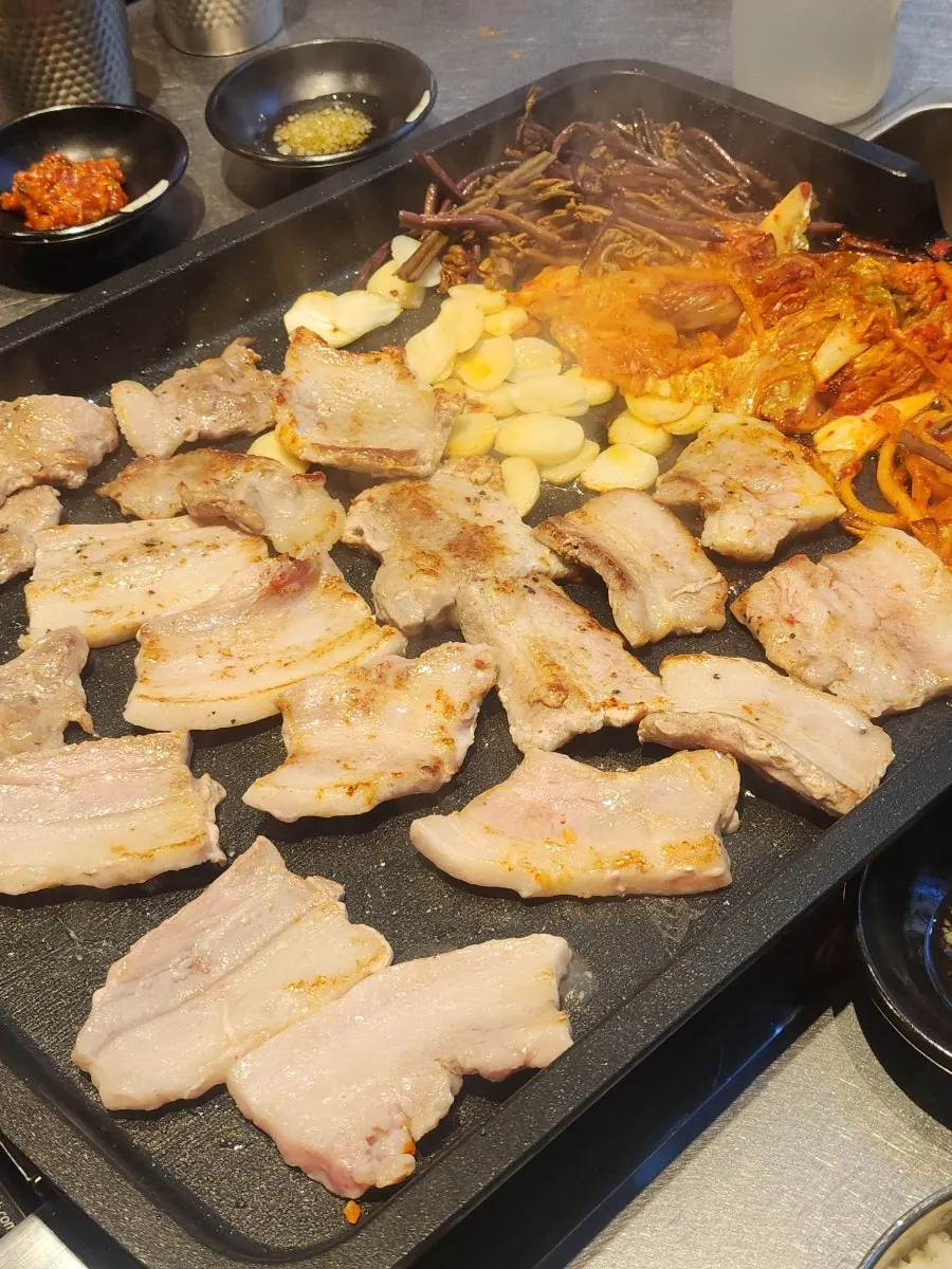 Assorted hanwoo pork platter before grilling