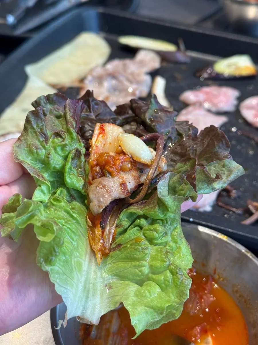 Close-up of jjodeuksal grilled over charcoal