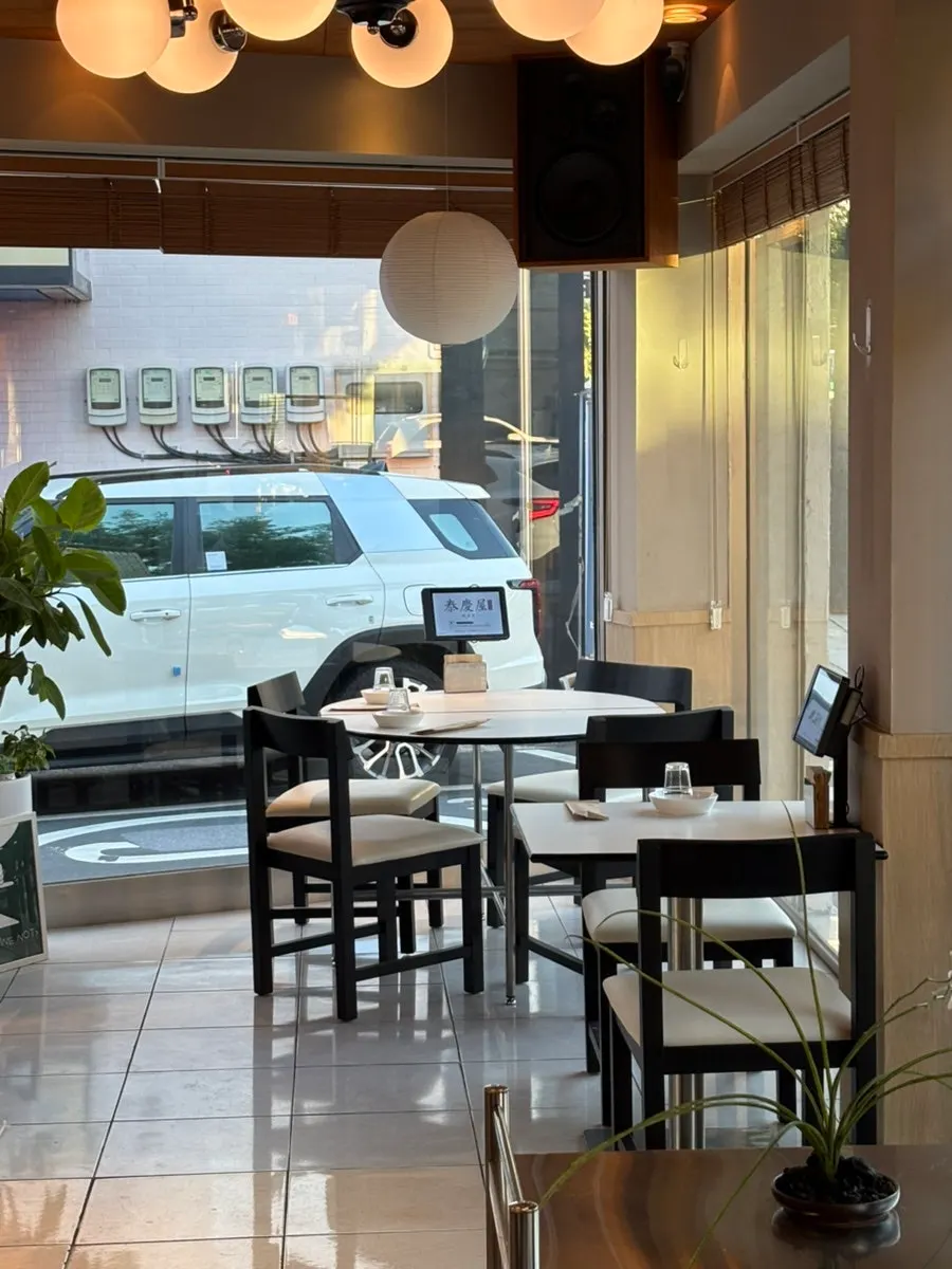Taegyeongok tables and lighting interior