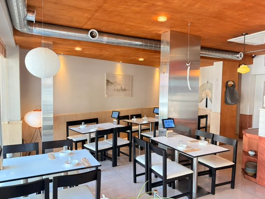 Seating and tables inside Taegyeongok