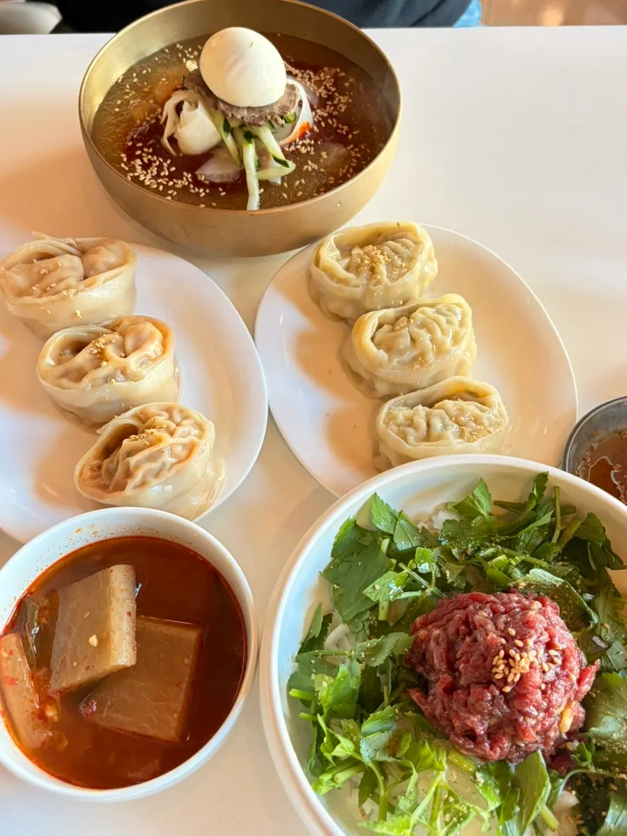 The Taegyeongok table near the end of the meal