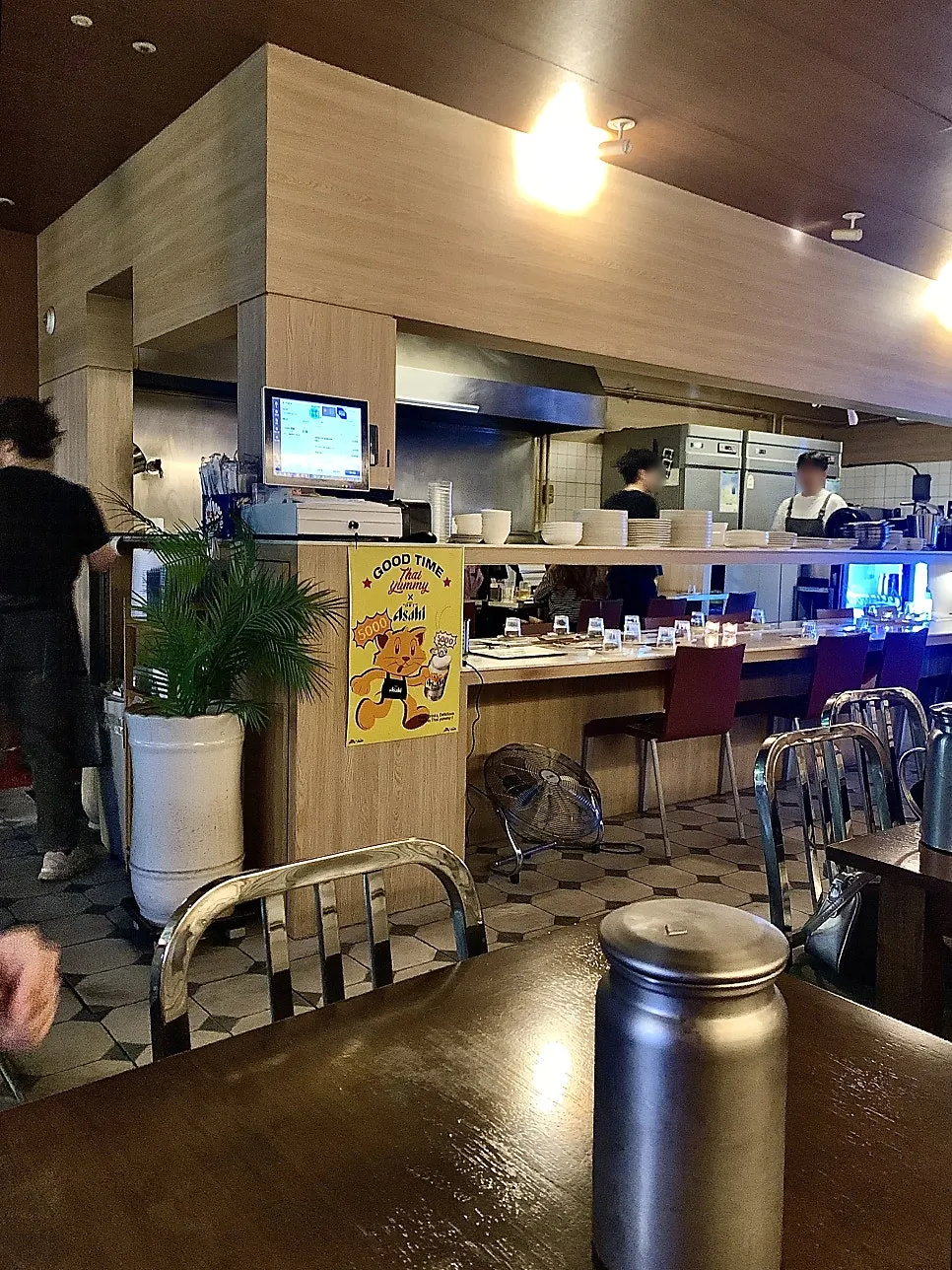 Thai Yami's dining room with diners during the evening