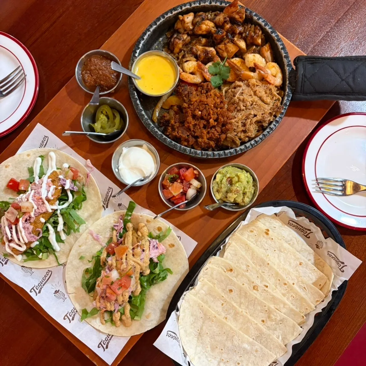 Taqueros Signature Couple Set for 2 spread