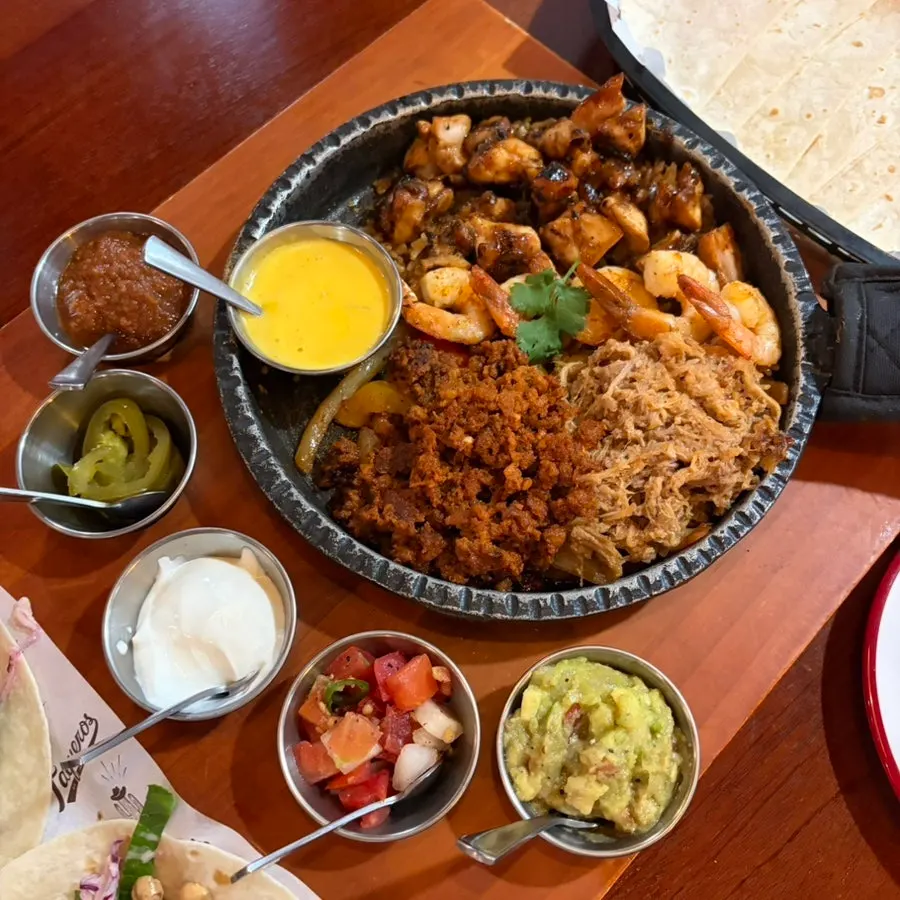 Fajita served with house-made salsa sauce
