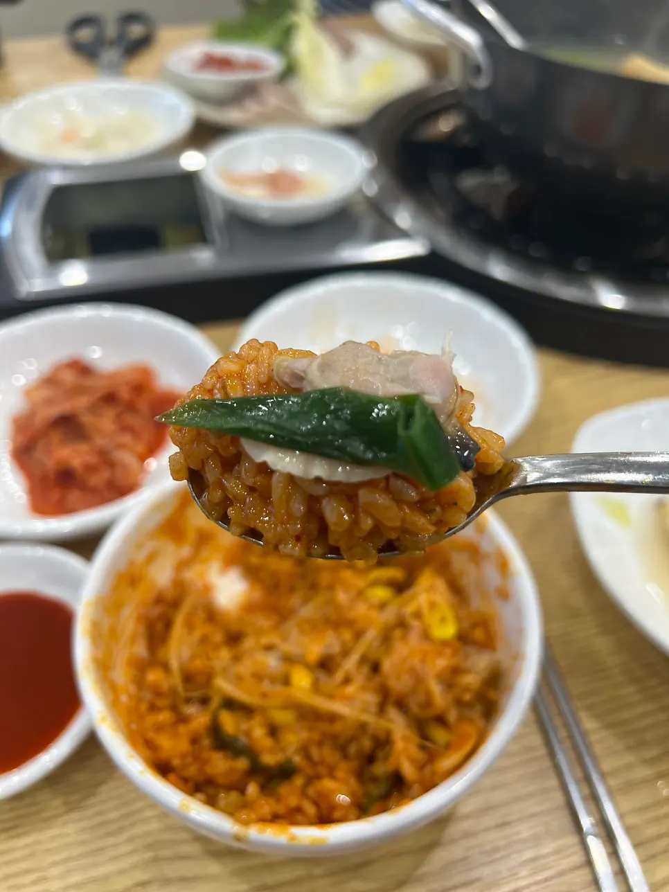 Barley rice mixed with sauce and sesame oil