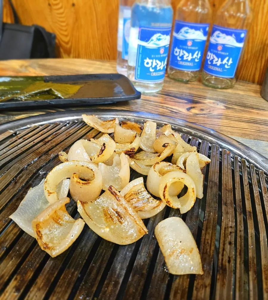 Unseasoned handmade Jeju pork skin