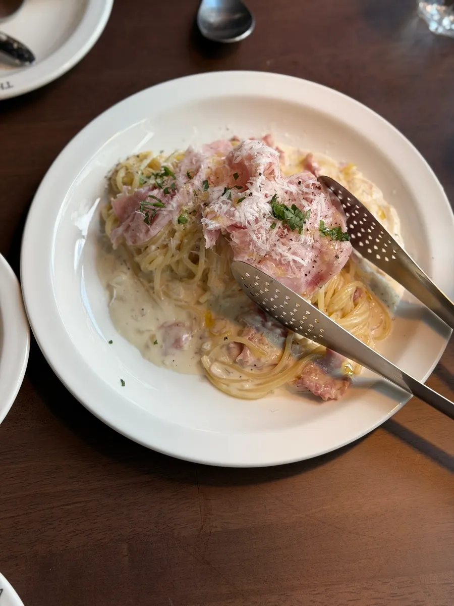 THE MUA's signature lobster croquette on cream sauce