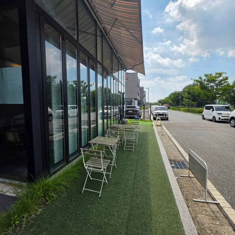 웬유바이트 입구 풍경