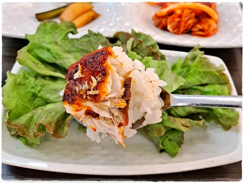 Seasoned mackerel coated in signature sauce