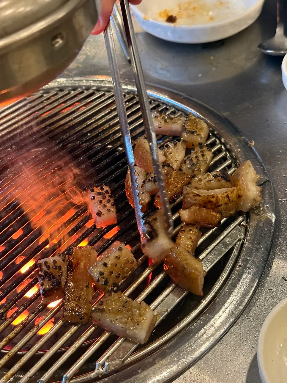 Pork skin grilled with a slight char