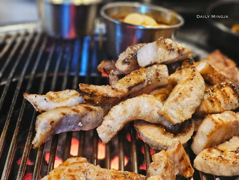 Pork neck grilled a touch longer on the tabletop grill for extra chewiness