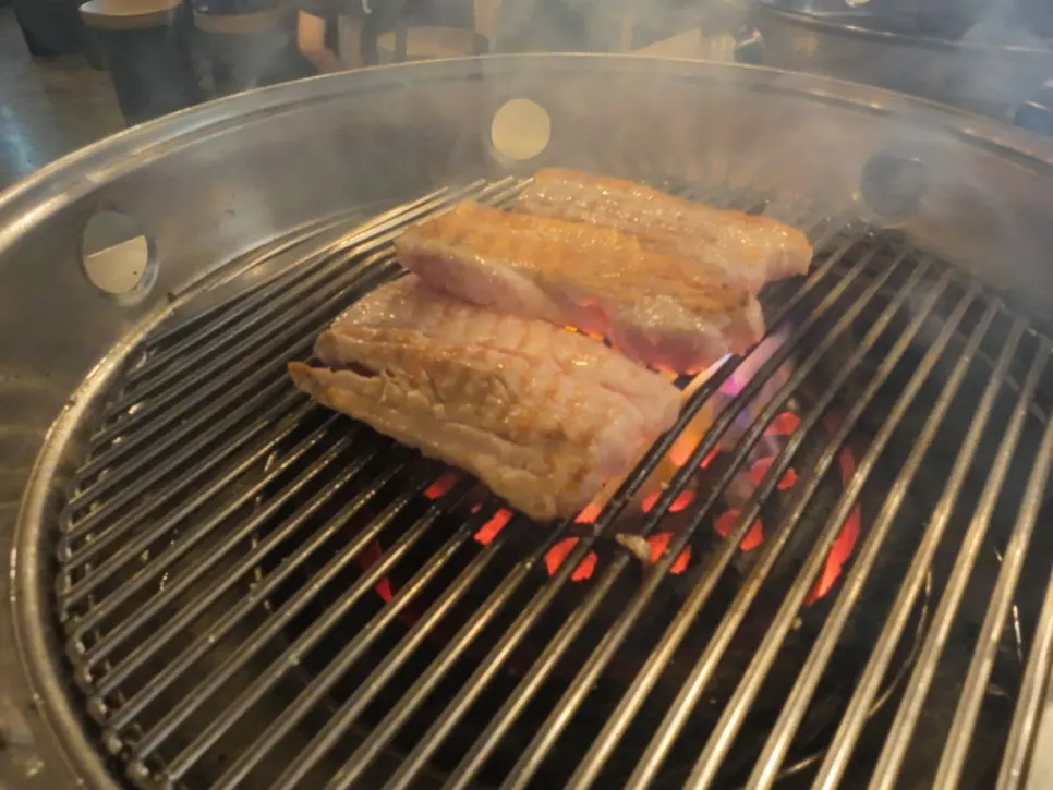 Grilled pork belly made from selected white pork