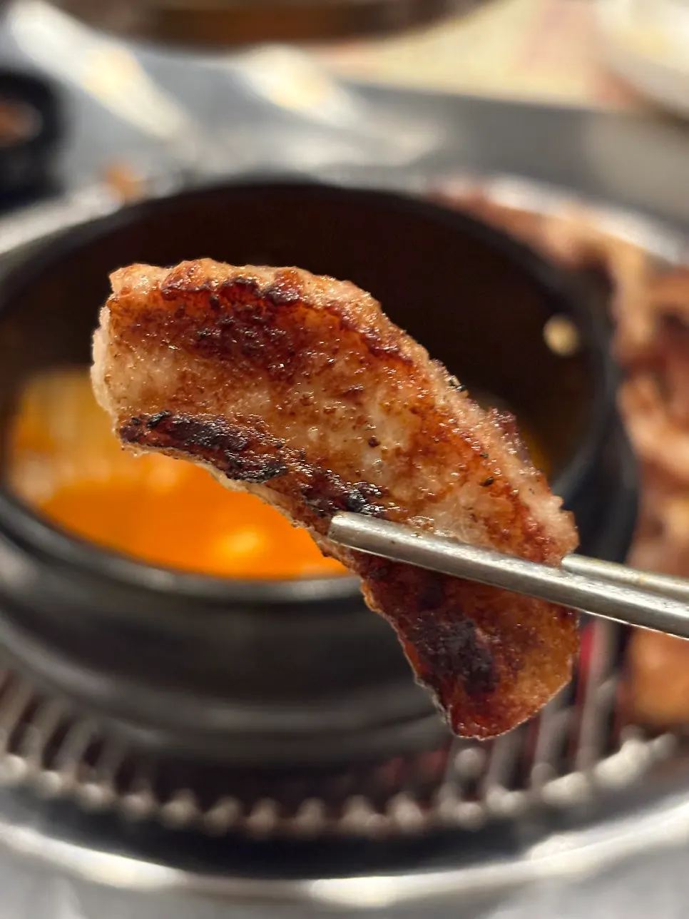 Grilled pork jowl with a chewy texture