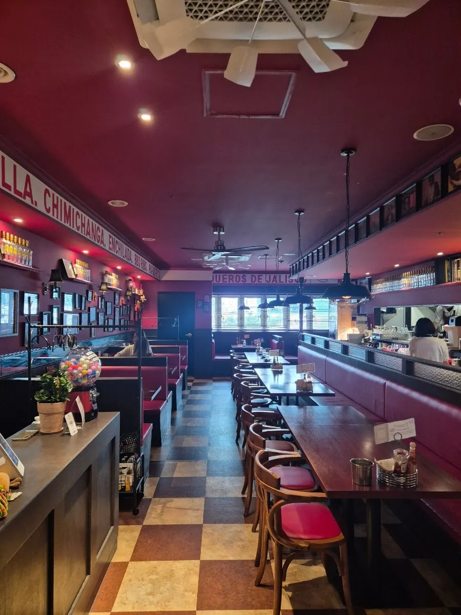 Full view of the Taqueros Magok Main Branch storefront