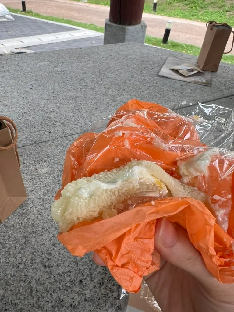 크림과 과일 앙금이 가득한 모찌