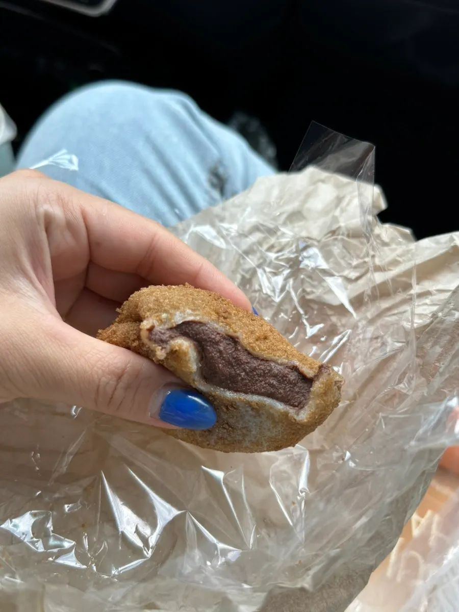 초코 필링이 가득한 초코 모찌