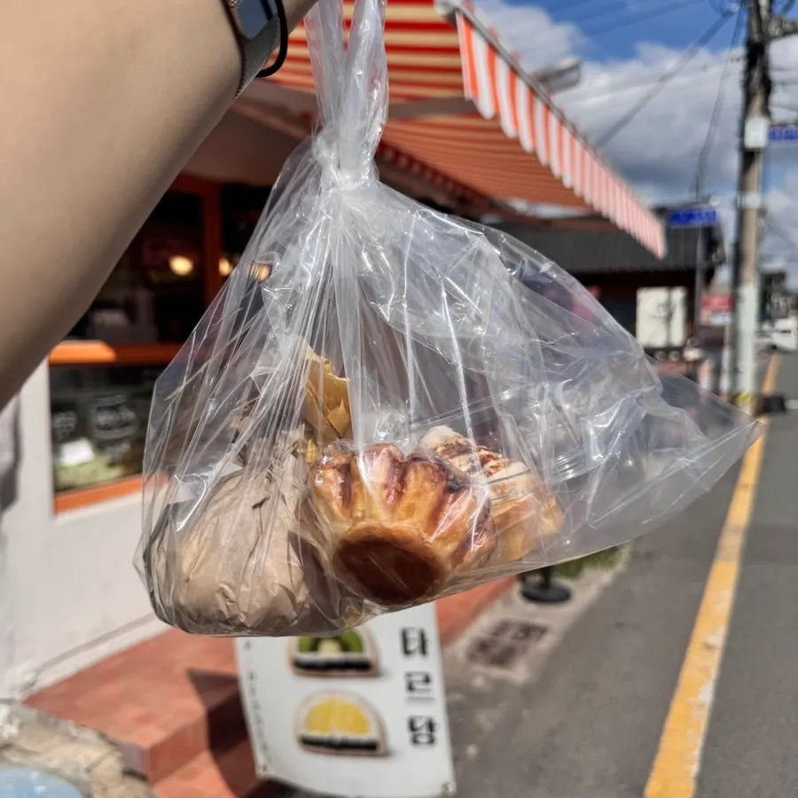 Postres de Tareudang llevados al alojamiento