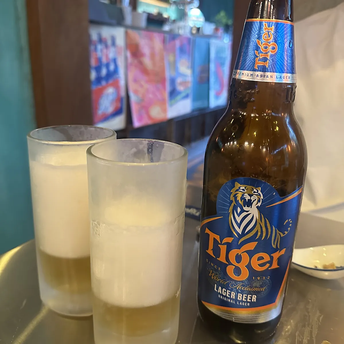 타이거 맥주와 함께 차려진 따시지아 연남 한 상