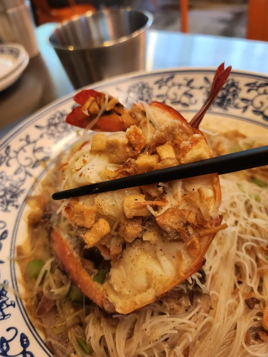 Shrimp broth fried noodles topped with jumbo shrimp