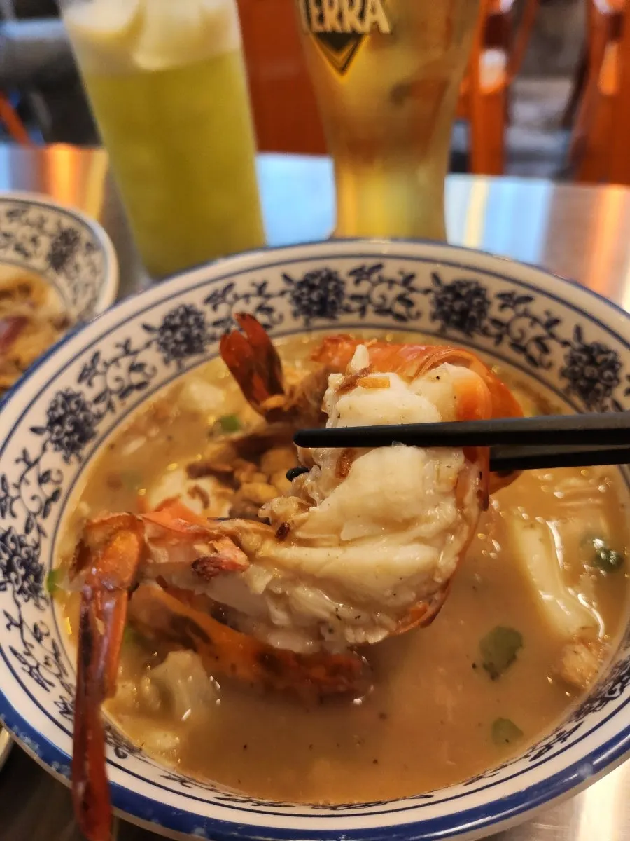 Shrimp gukbap topped with jumbo shrimp