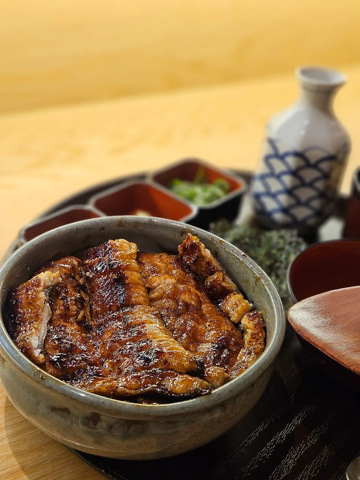 Vertical photo of a full Tawa hitsumabushi set
