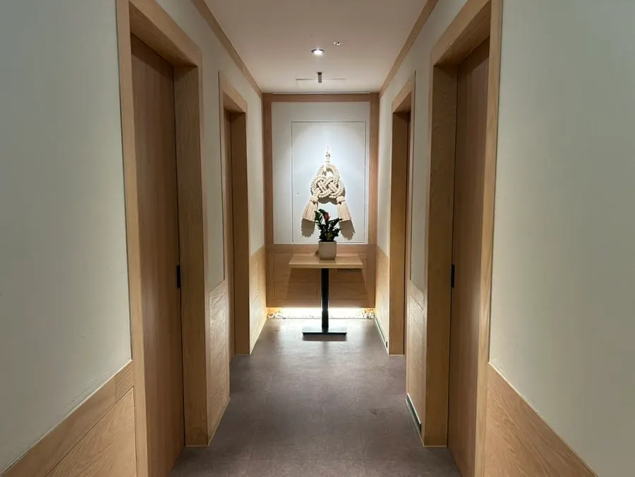 Private room seating