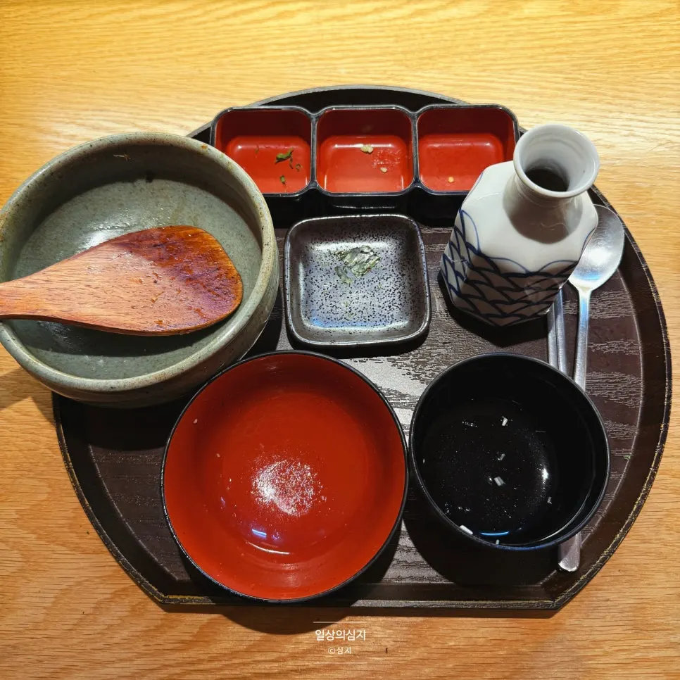 Finishing the hitsumabushi eaten three different ways