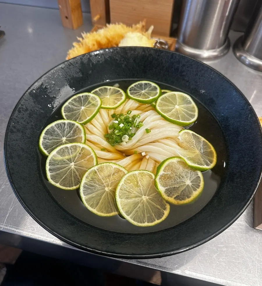 Tebo's cold kake udon topped with lime