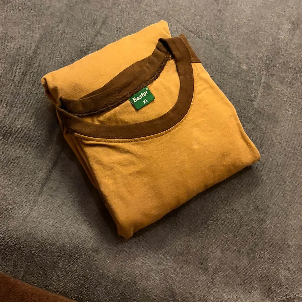 Clean treatment clothes provided by the shop