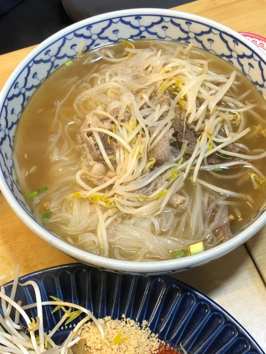 Beef pho with extra noodles and bean sprouts